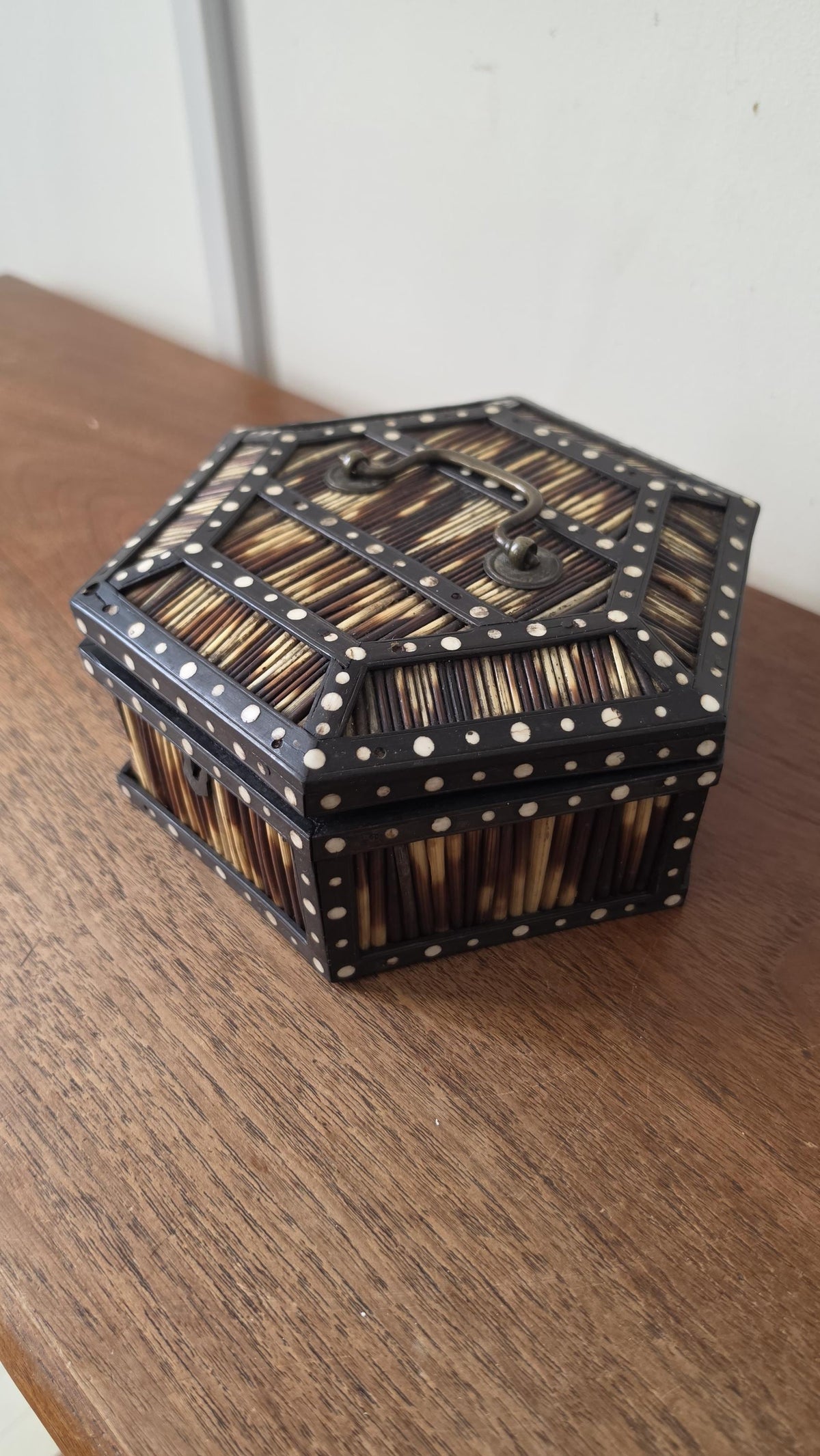 Antique 19th Century Ceylonese Porcupine Quill Box Sri Lanka Hexagonal Bone Inlay Casket - Image 6