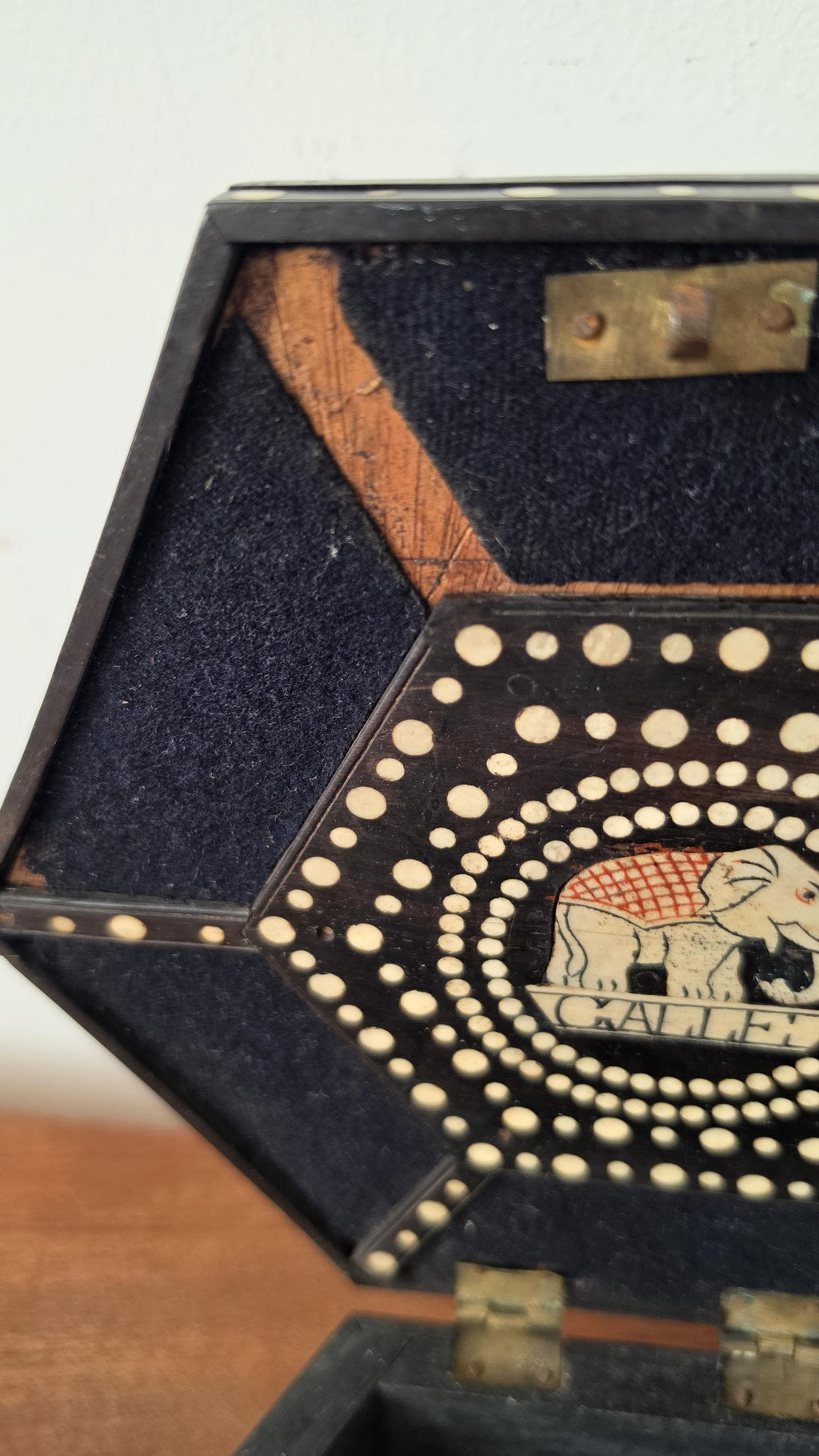Antique 19th Century Ceylonese Porcupine Quill Box Sri Lanka Hexagonal Bone Inlay Casket - Image 15