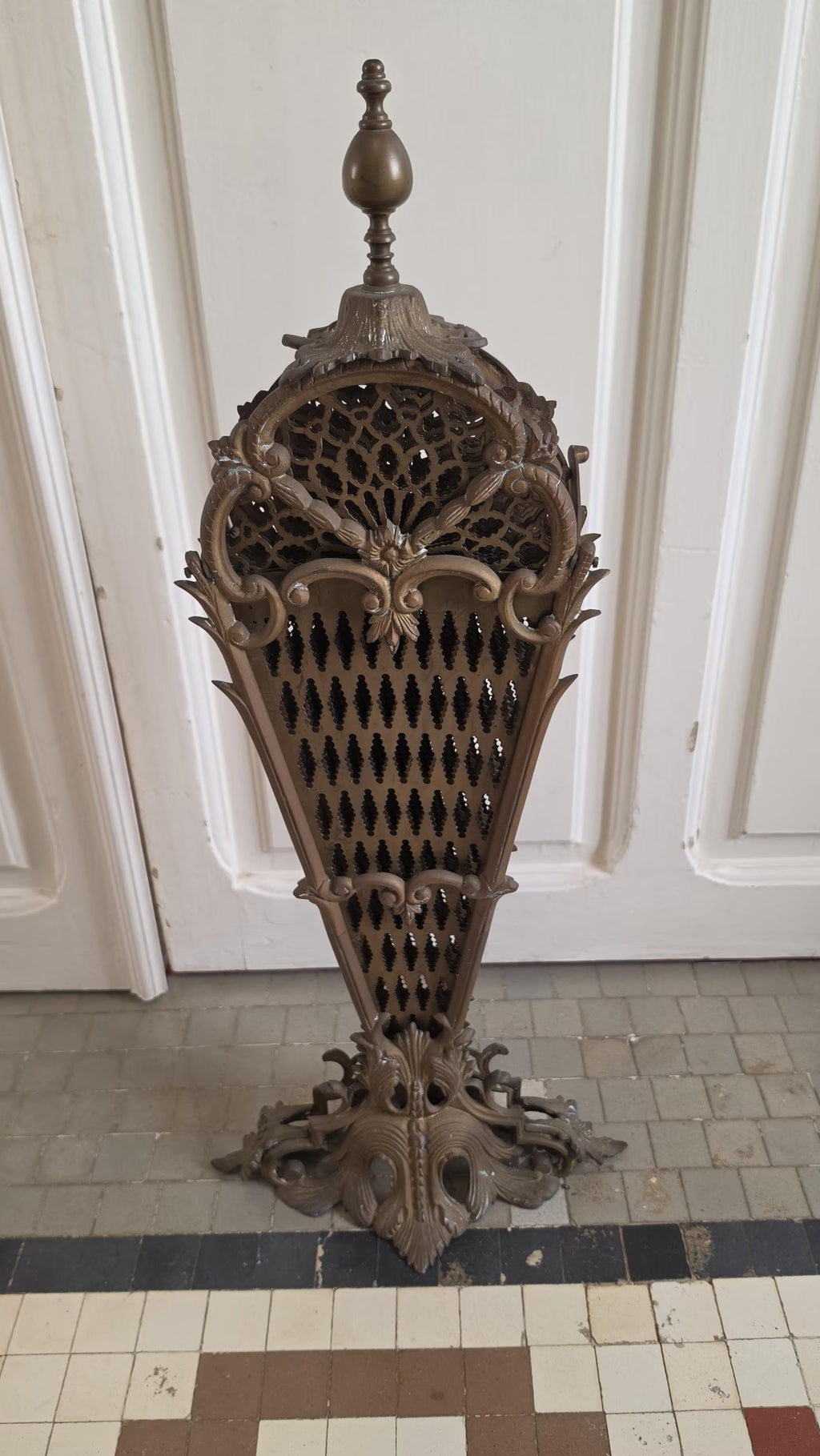 Antique Victorian Brass Fireplace Screen Ornate Folding Fan Peacock Fire Guard Hearth Screen Art Nouveau Home Decor - Image 16