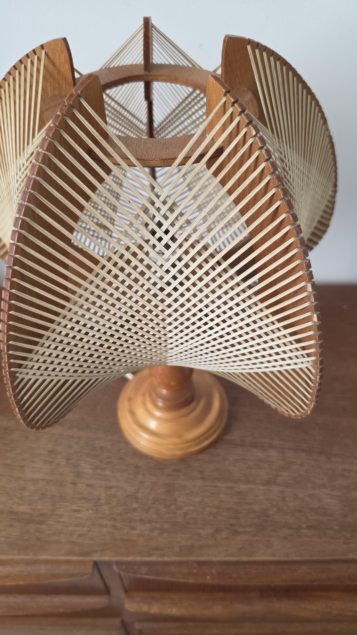 Vintage Mid Century String Art Table Lamp Wooden Geometric Shade Atomic Modernist Lighting Retro Bedside Accent Lamp MCM Home Decor - Image 5