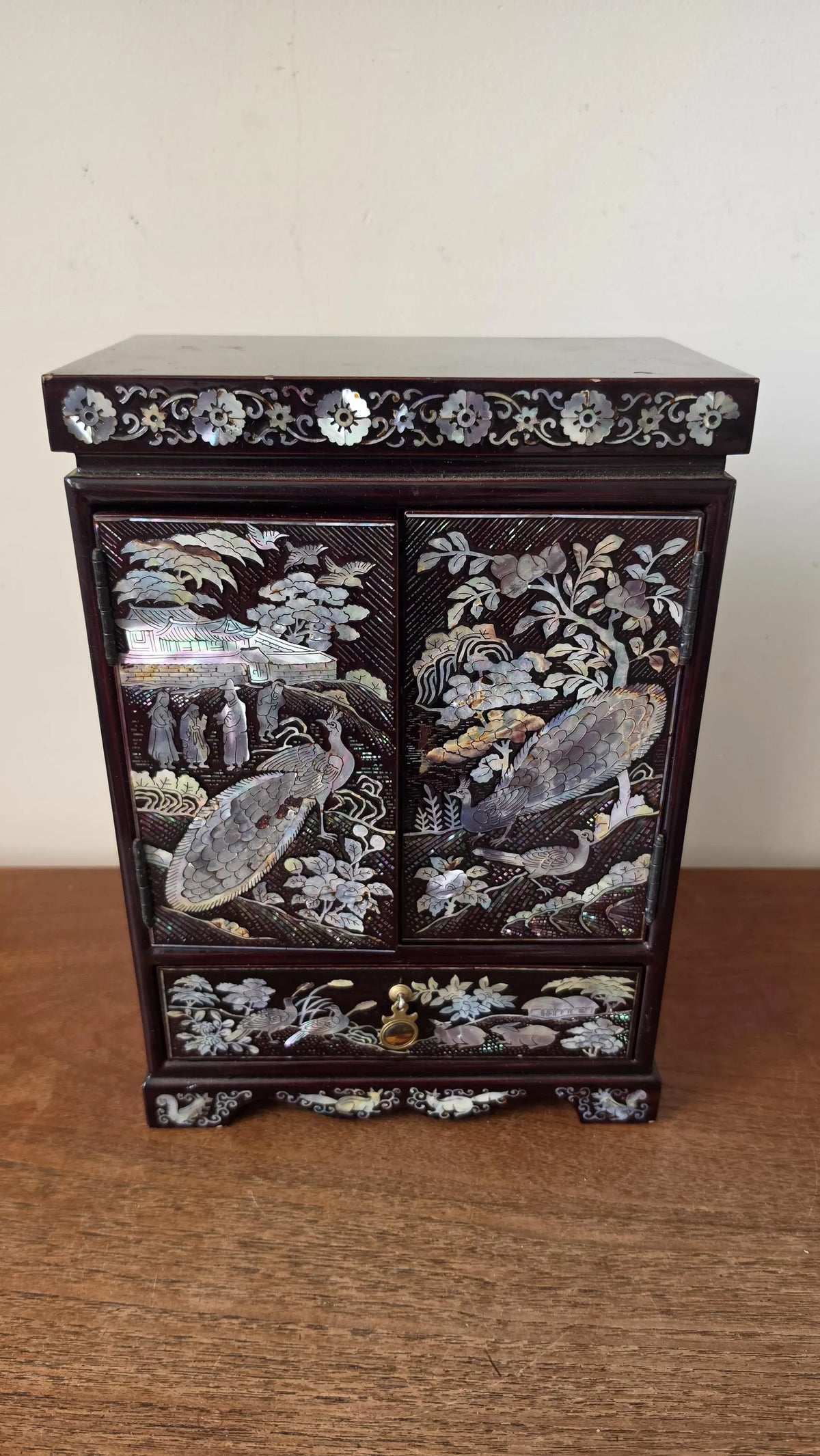 Vintage Chinese Mother of Pearl Jewelry Cabinet Lacquer Wood Inlaid Peacock Bird Miniature Chest Drawers Asian Decor - Image 3