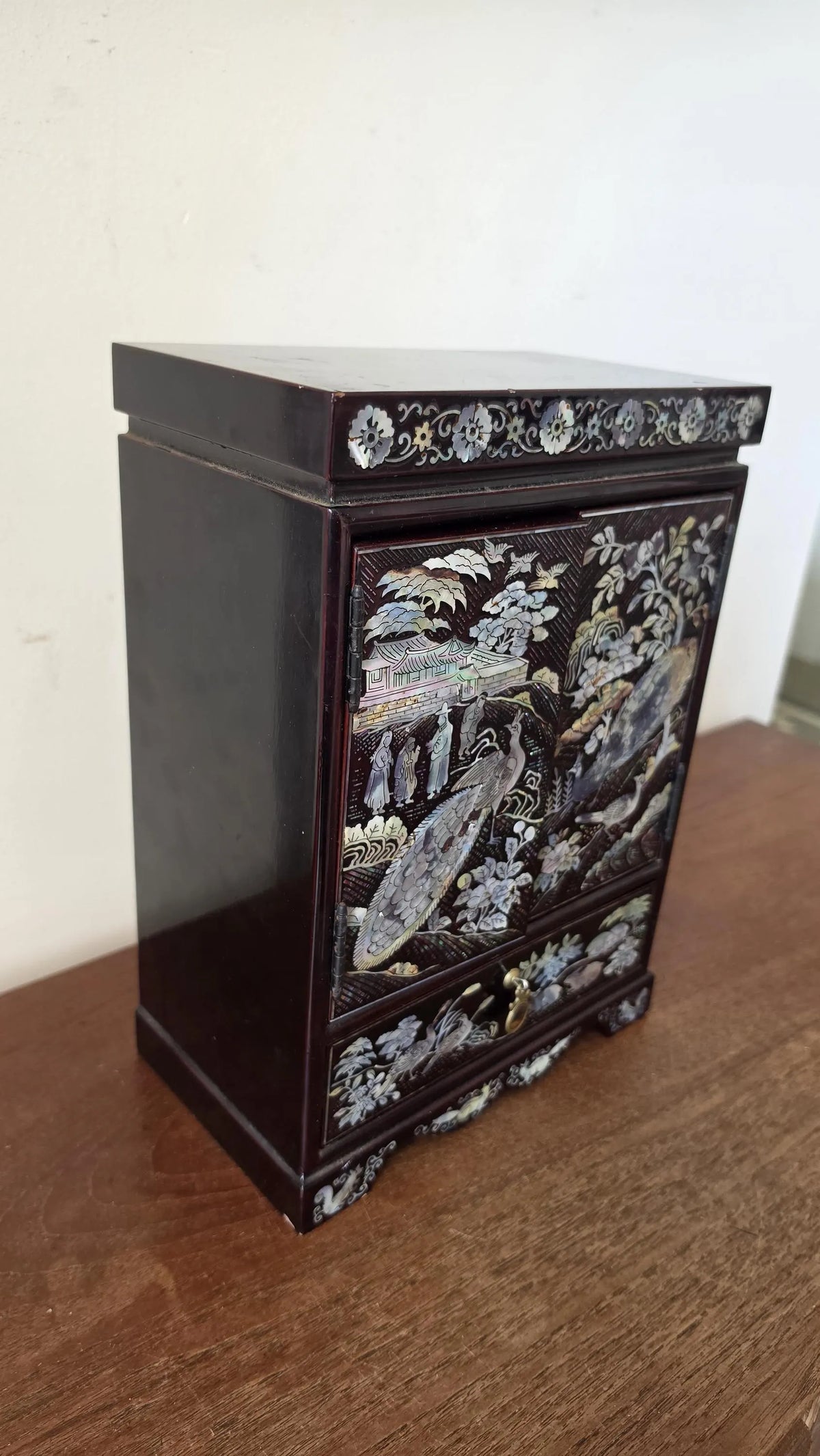 Vintage Chinese Mother of Pearl Jewelry Cabinet Lacquer Wood Inlaid Peacock Bird Miniature Chest Drawers Asian Decor - Image 5
