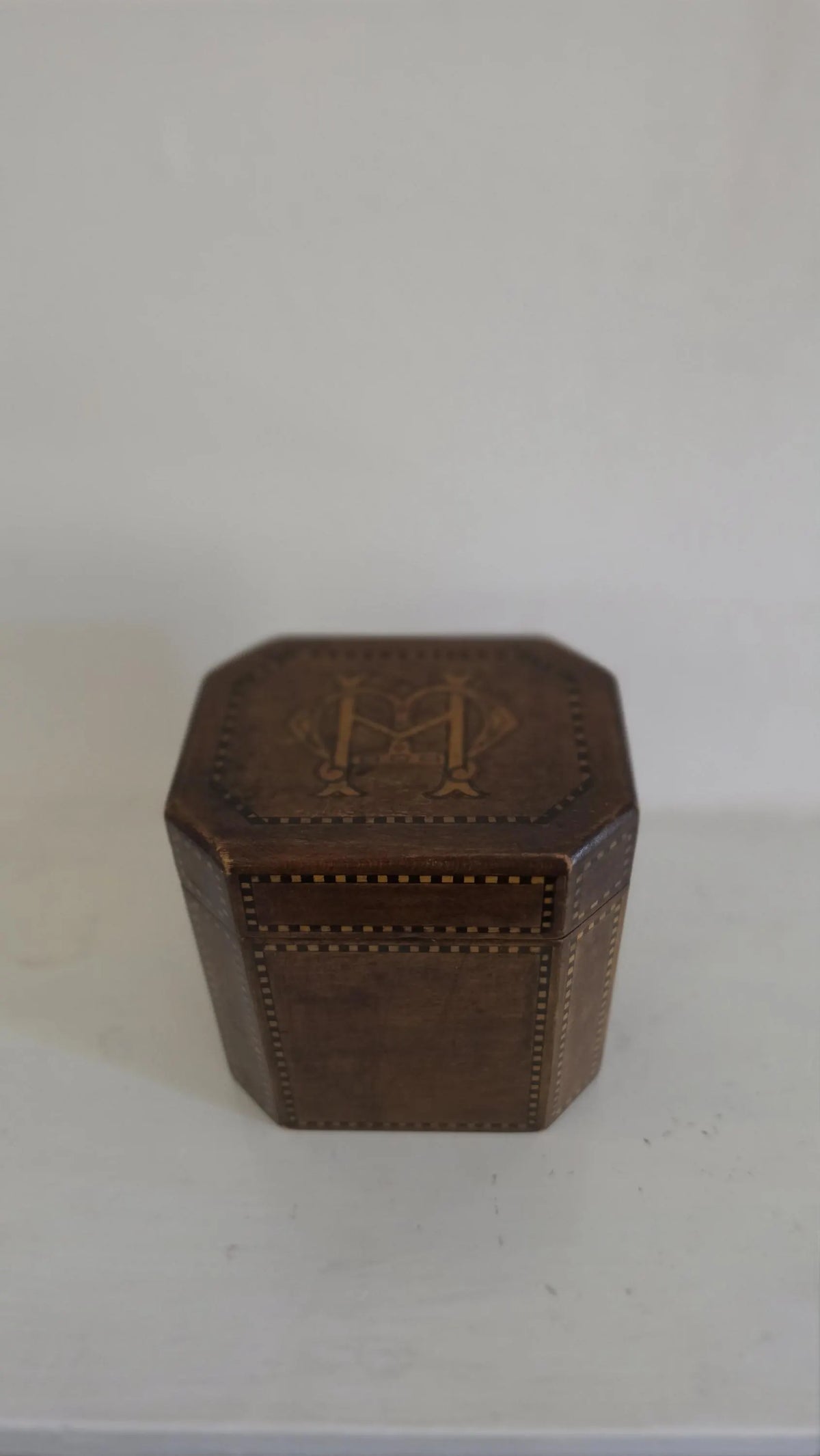 Antique Georgian Tea Caddy Wood Marquetry Inlay Monogrammed Lead Lined Octagonal Box English Regency Storage Caddy - Image 4