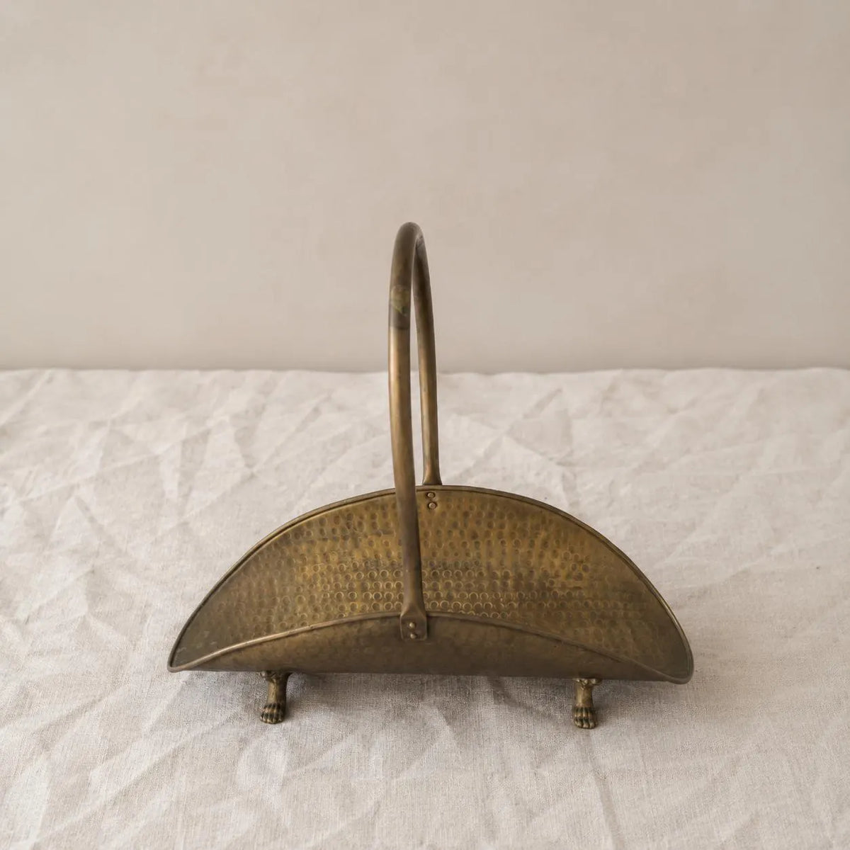 Vintage Brass Log Basket Fireplace Wood Holder Hammered Metal Firewood Carrier Claw Feet Hearth Storage Mid Century Home Decor - Image 1