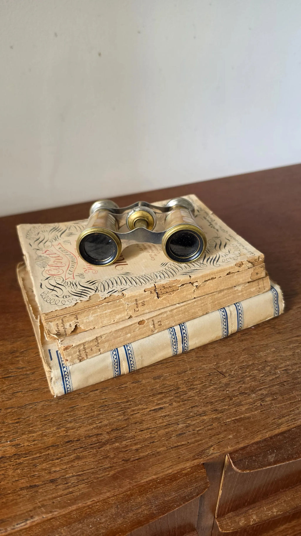 Antique Colmont Paris Mother of Pearl Opera Glasses, French Brass Binoculars, Theater Binoculars, Grand Tour Decor, Collectible Optics - Image 3