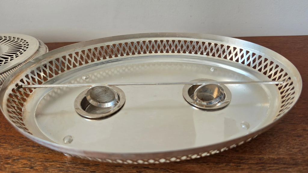 Vintage Silver Plate Warming Serving Dish, Oval Pierced Tableware with Lid, Footed Buffet Server, English Style Dining Serveware - Image 8
