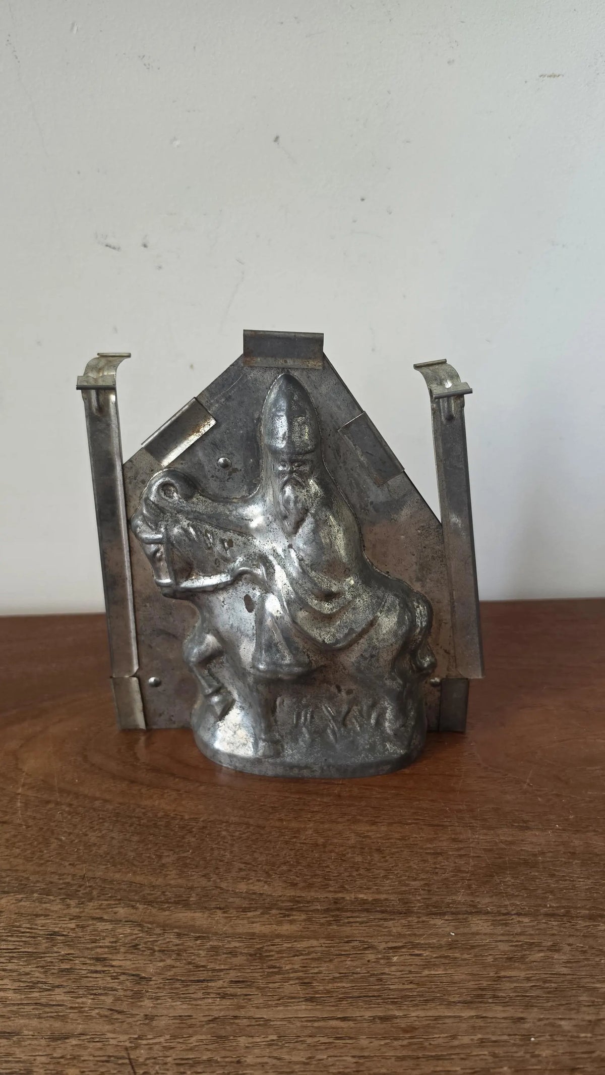 Antique French Santa Claus Chocolate Mold, Père Noël on Horse Tin Mould, Rare Equestrian Christmas Confectionery Form - Image 4