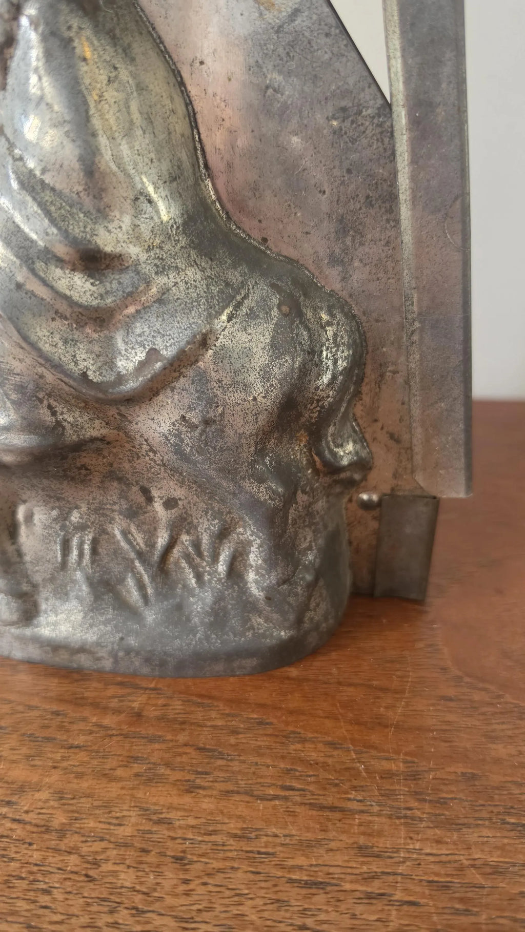 Antique French Santa Claus Chocolate Mold, Père Noël on Horse Tin Mould, Rare Equestrian Christmas Confectionery Form - Image 6