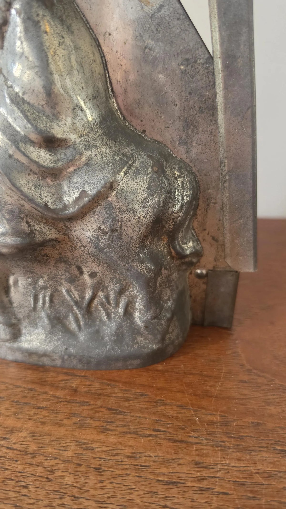 Antique French Santa Claus Chocolate Mold, Père Noël on Horse Tin Mould, Rare Equestrian Christmas Confectionery Form - Image 6