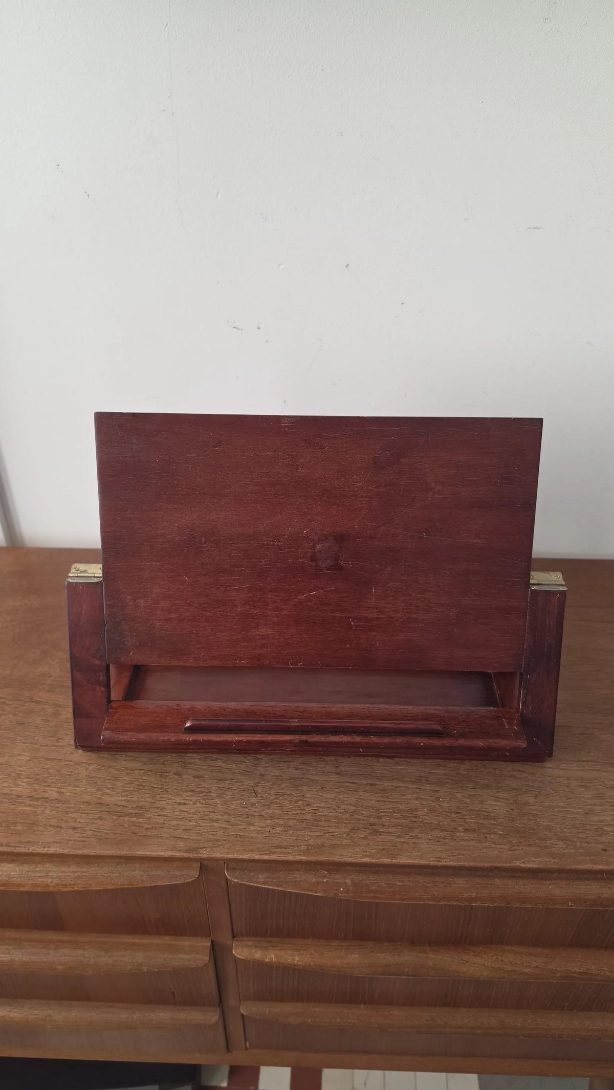 Vintage Wooden Reading Stand, Adjustable Book Rest, Folding Cookbook Holder, Desktop Lectern, Library Book Display, Writing Stand - Image 3
