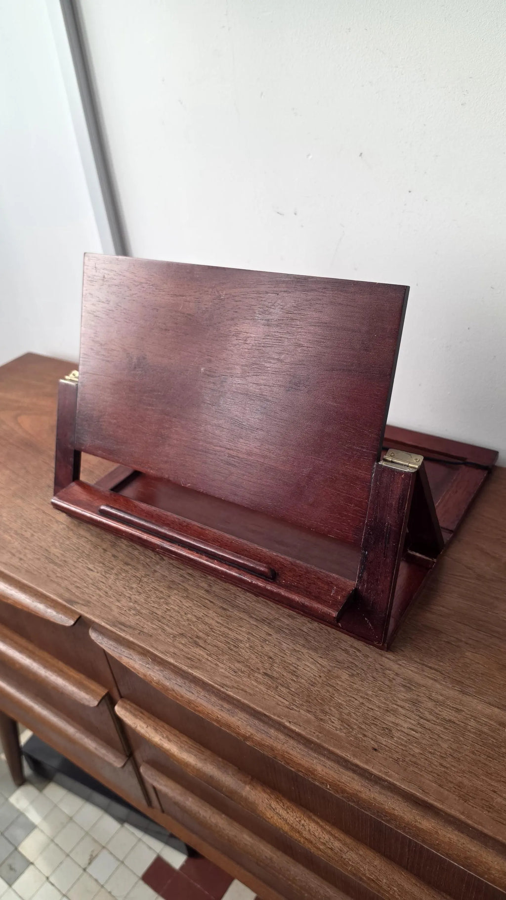 Vintage Wooden Reading Stand, Adjustable Book Rest, Folding Cookbook Holder, Desktop Lectern, Library Book Display, Writing Stand - Image 4