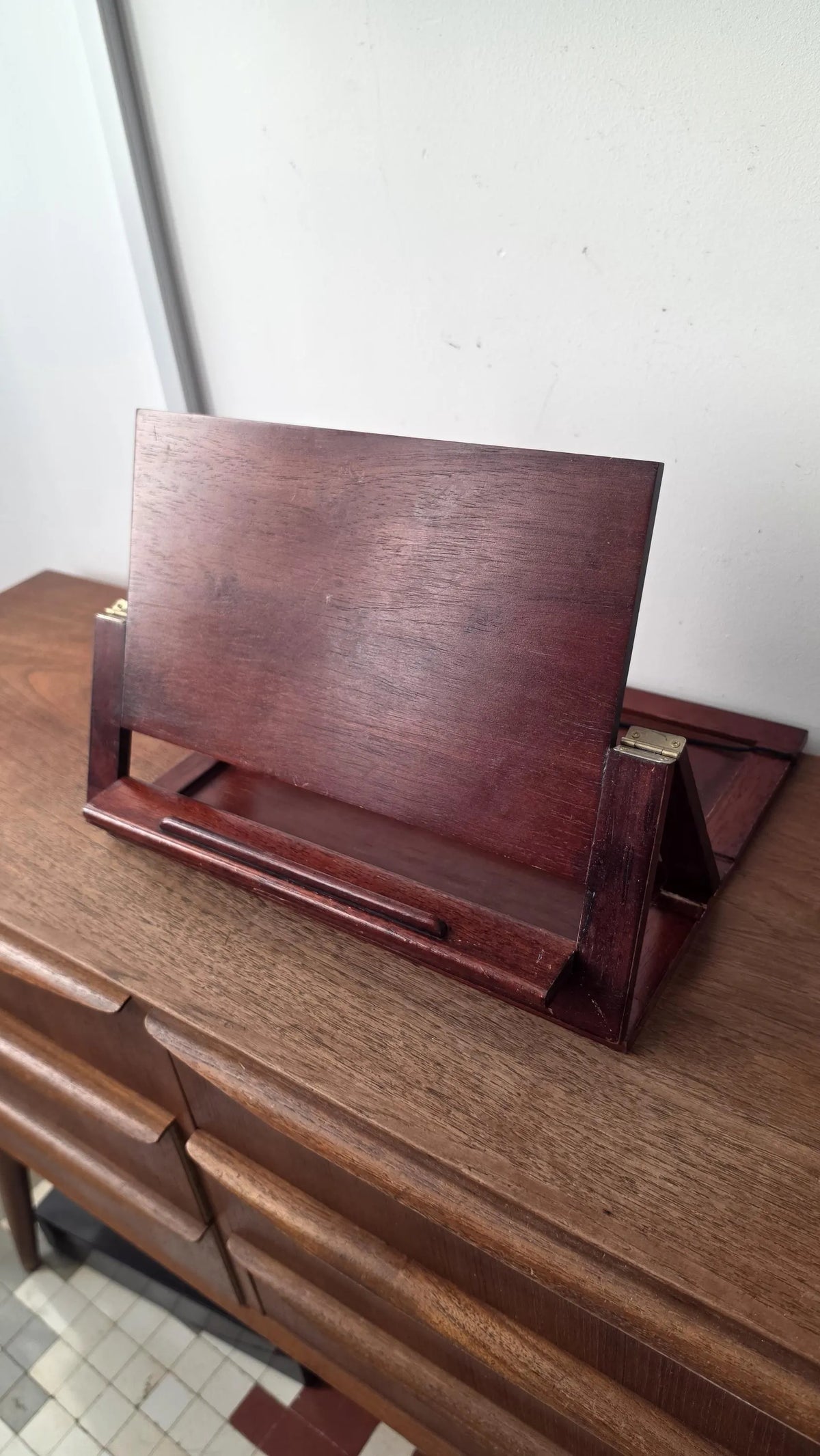 Vintage Wooden Reading Stand, Adjustable Book Rest, Folding Cookbook Holder, Desktop Lectern, Library Book Display, Writing Stand - Image 4