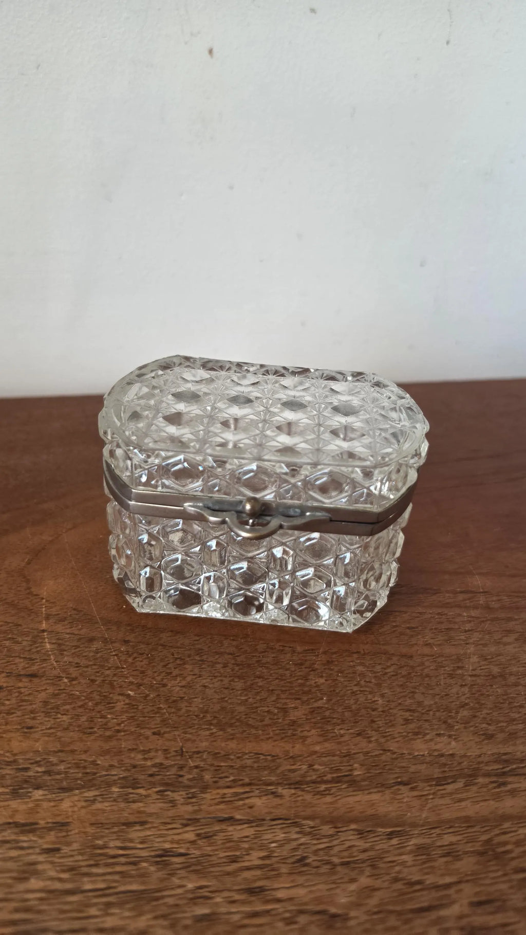 Vintage Crystal Glass Trinket Box, Brass Hinged Jewelry Casket, Diamond Cut Vanity Box, French Style Glass Keepsake Box, Ring Box - Image 4