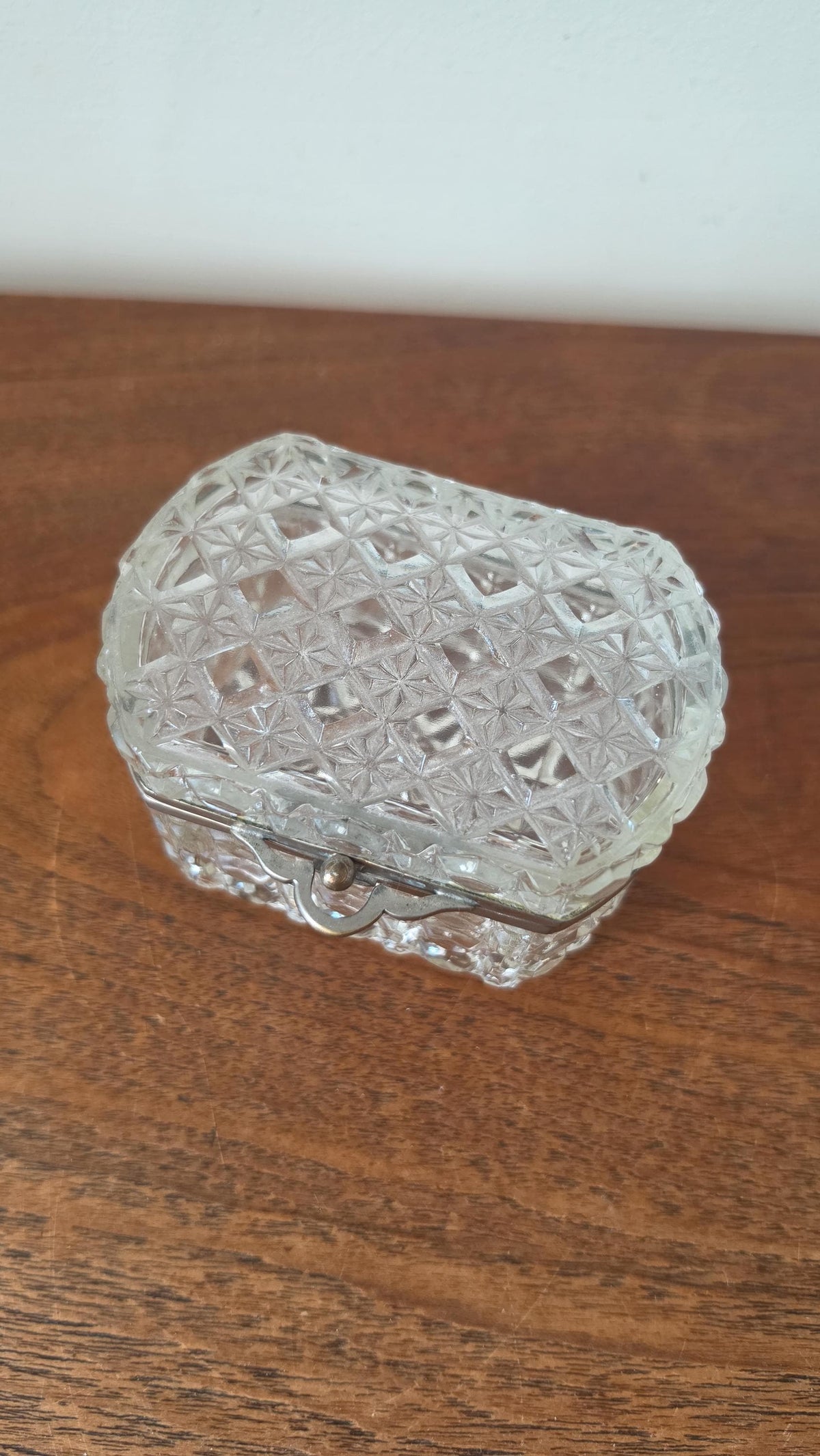 Vintage Crystal Glass Trinket Box, Brass Hinged Jewelry Casket, Diamond Cut Vanity Box, French Style Glass Keepsake Box, Ring Box - Image 5