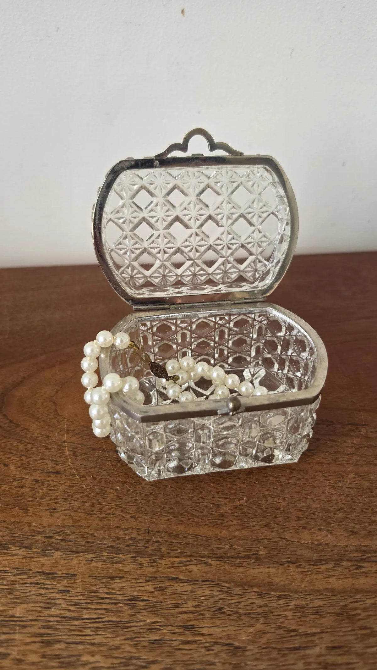 Vintage Crystal Glass Trinket Box, Brass Hinged Jewelry Casket, Diamond Cut Vanity Box, French Style Glass Keepsake Box, Ring Box - Image 6
