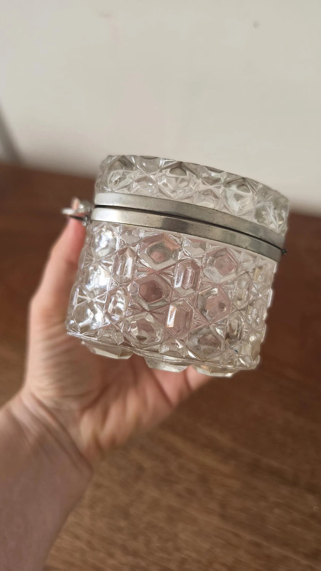 Vintage Crystal Glass Trinket Box, Brass Hinged Jewelry Casket, Diamond Cut Vanity Box, French Style Glass Keepsake Box, Ring Box - Image 8