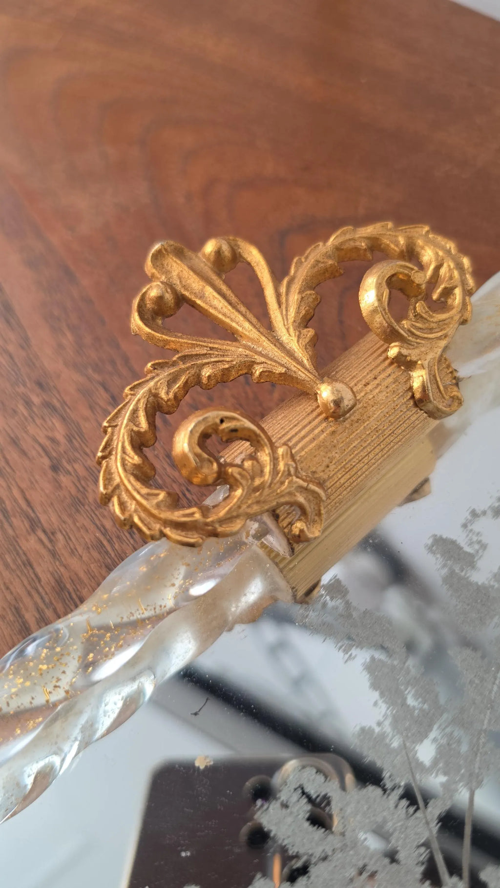 Vintage Murano Glass Mirror Tray, Gold Gilt Ornate Handles, Etched Courting Scene, Italian Vanity Perfume Tray - Image 5