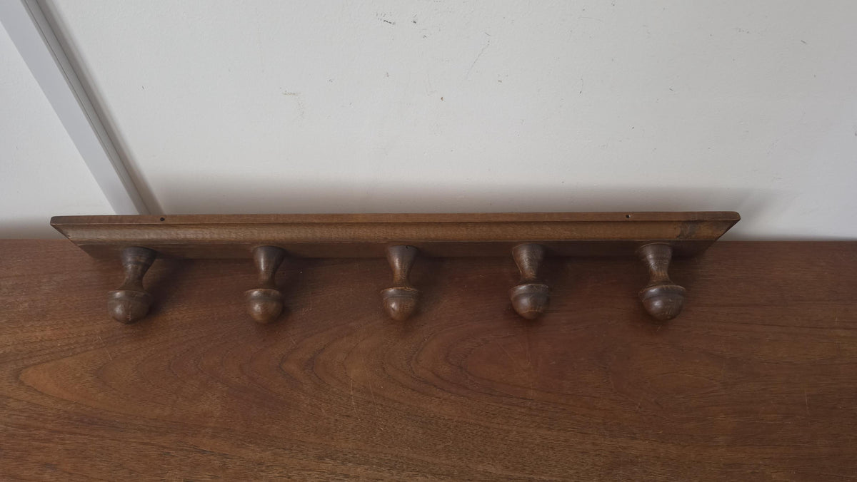 Vintage Wooden Wall Coat Rack, 5 Peg Coat Hook, Rustic Farmhouse Wall Organizer, Dark Wood Hat Rack, Entryway Towel Holder - Image 5