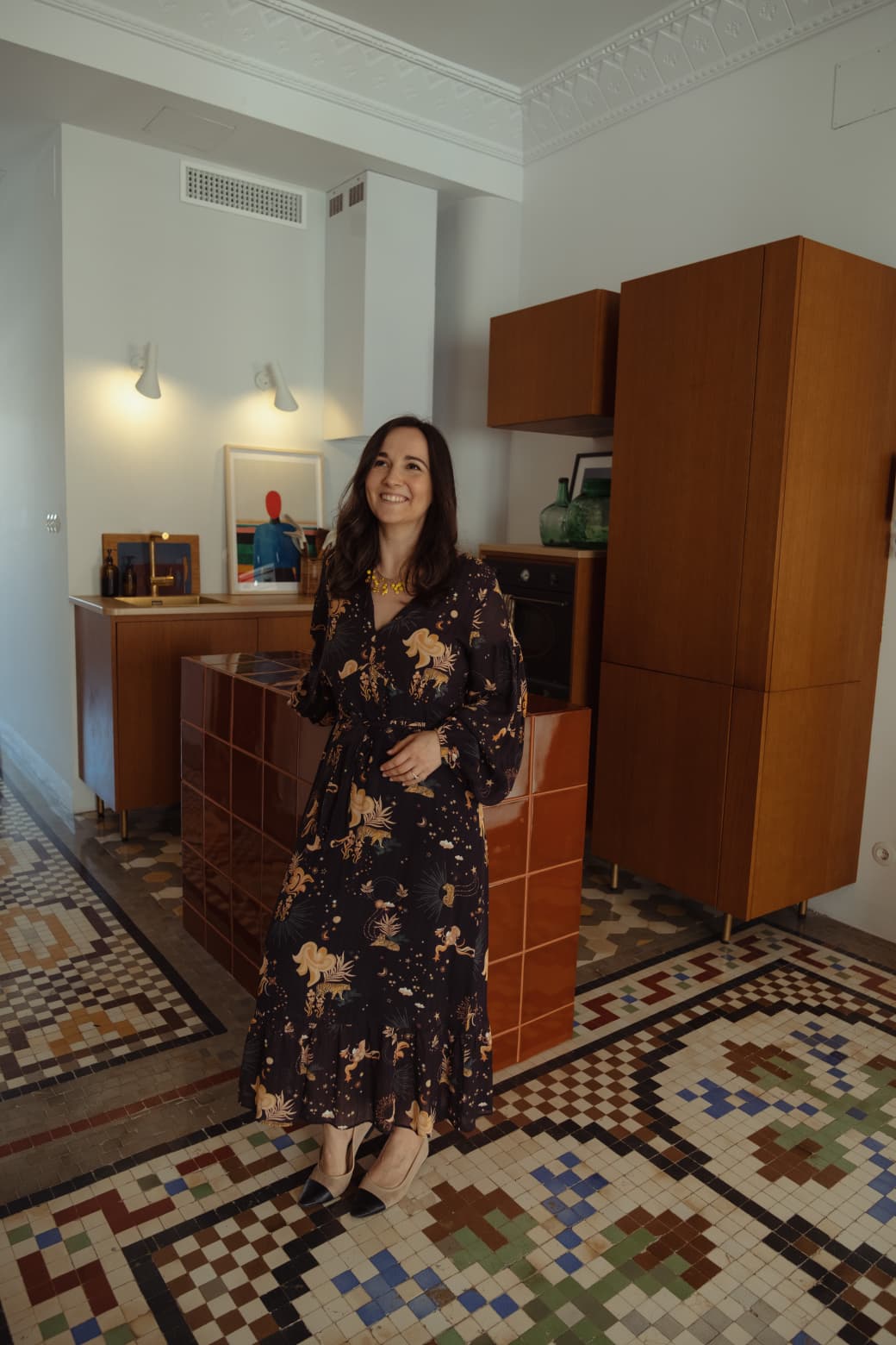 Galaida Studios founder in her Barcelona apartment kitchen