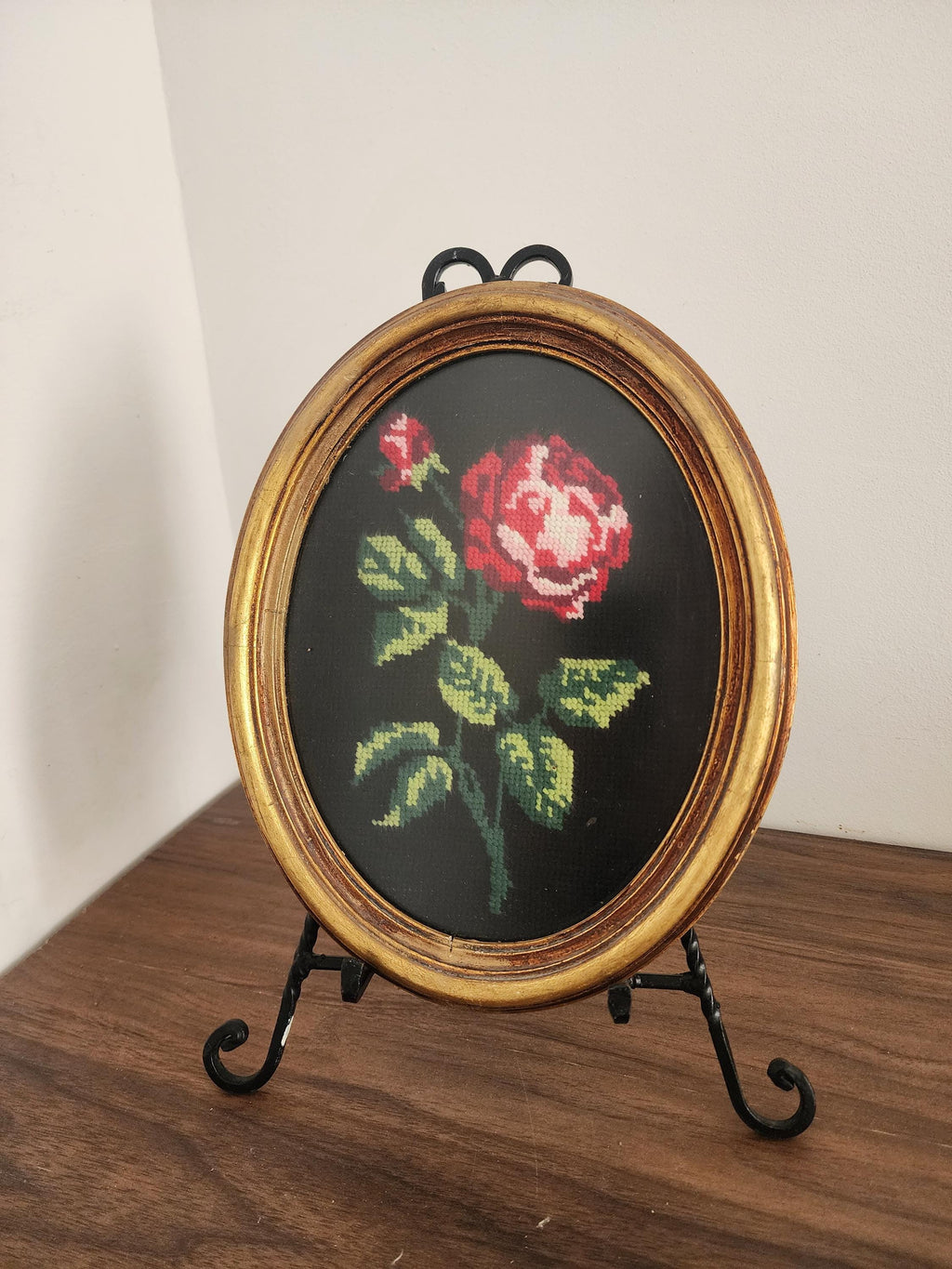 Vintage Rose Needlepoint Art – Oval Floral Embroidery Wall Decor in Gilded Frame – Romantic Cottagecore Wall Hanging – 11x8.5"