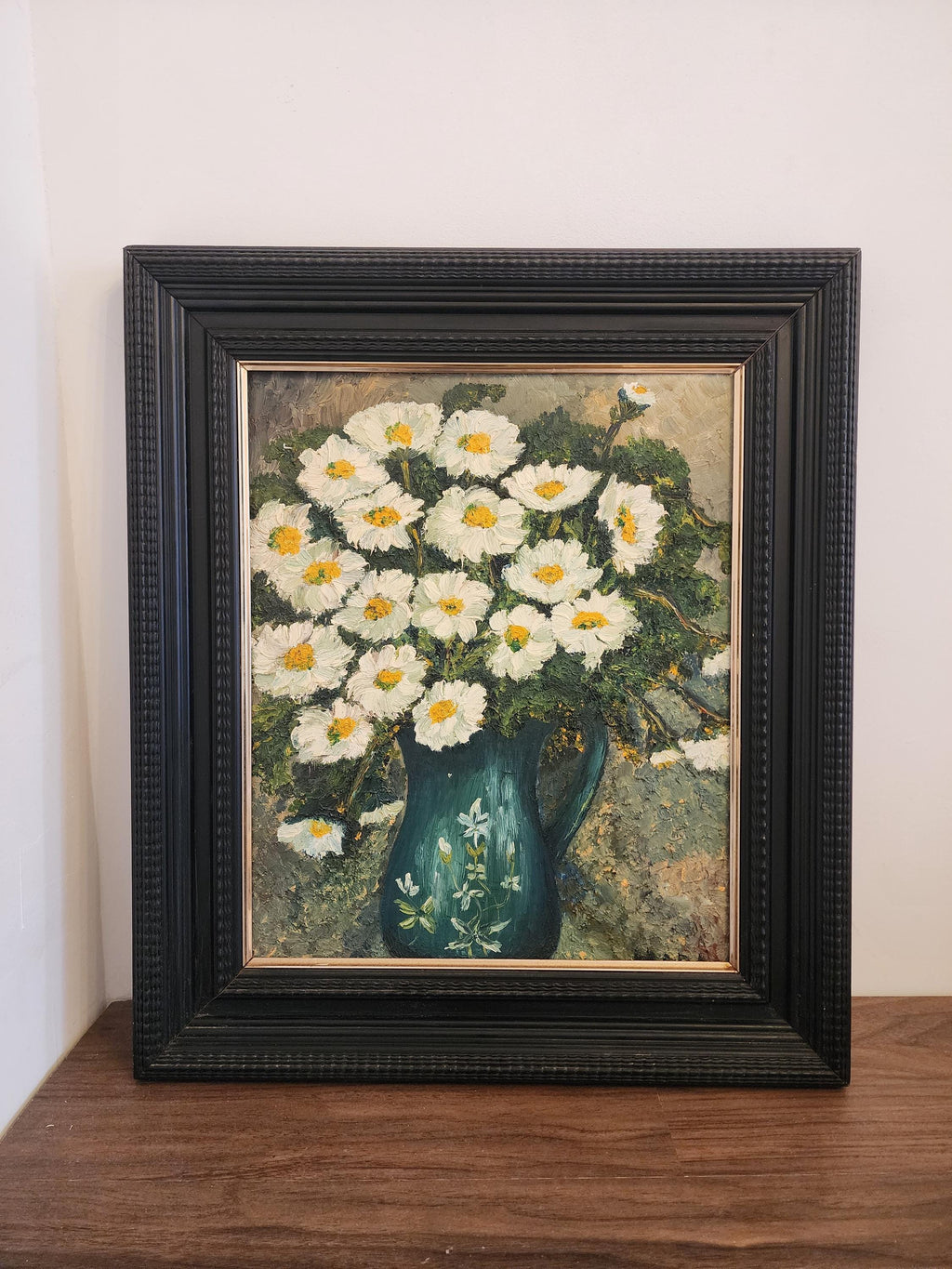 Vintage Floral Oil Painting in Black Wooden Frame – Textured Daisy Artwork, Still Life Wall Art, 20.5x24”, Cottagecore Home Decor