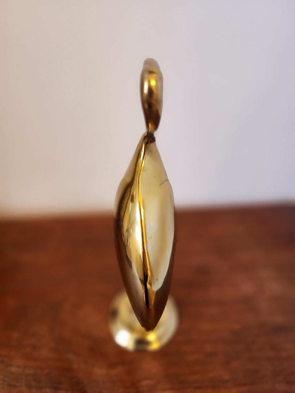 Vintage Brass Crane Sculpture – Mid Century Modern Heron Figurine – Minimalist Brass Bird Decor – Art Deco Style Ornament