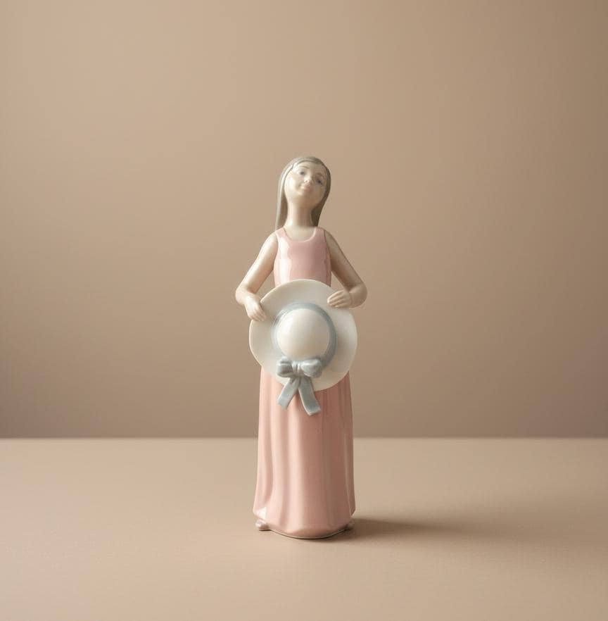 Vintage Lladró Porcelain Figurine Girl with Hat