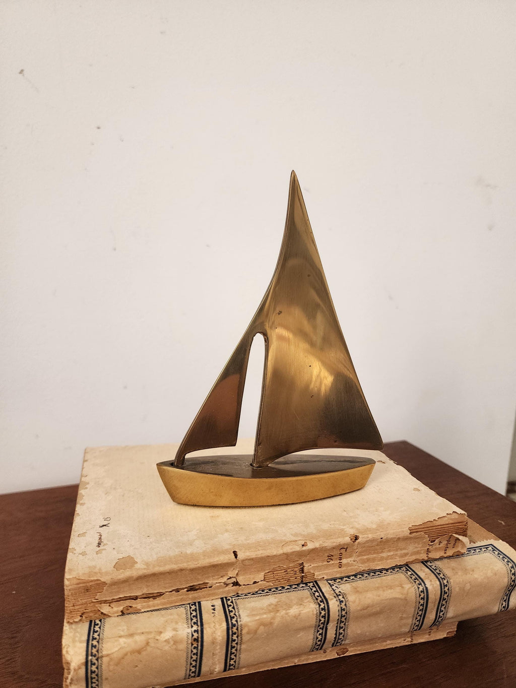 MCM Brass Sailboat Sculpture, Mid Century Modern Nautical Decor, Vintage Minimalist Brass Boat Figurine