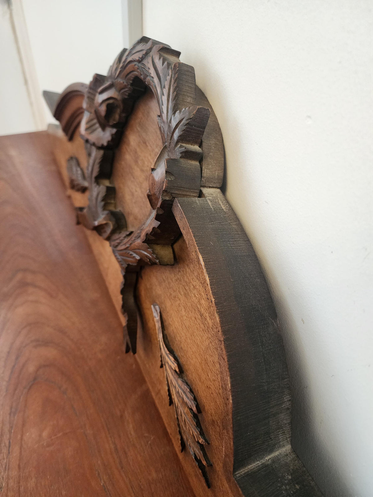Vintage Carved Wood Furniture Pediment Crest, French Style Architectural Applique, Ornate Laurel Wreath Furniture Topper Decor