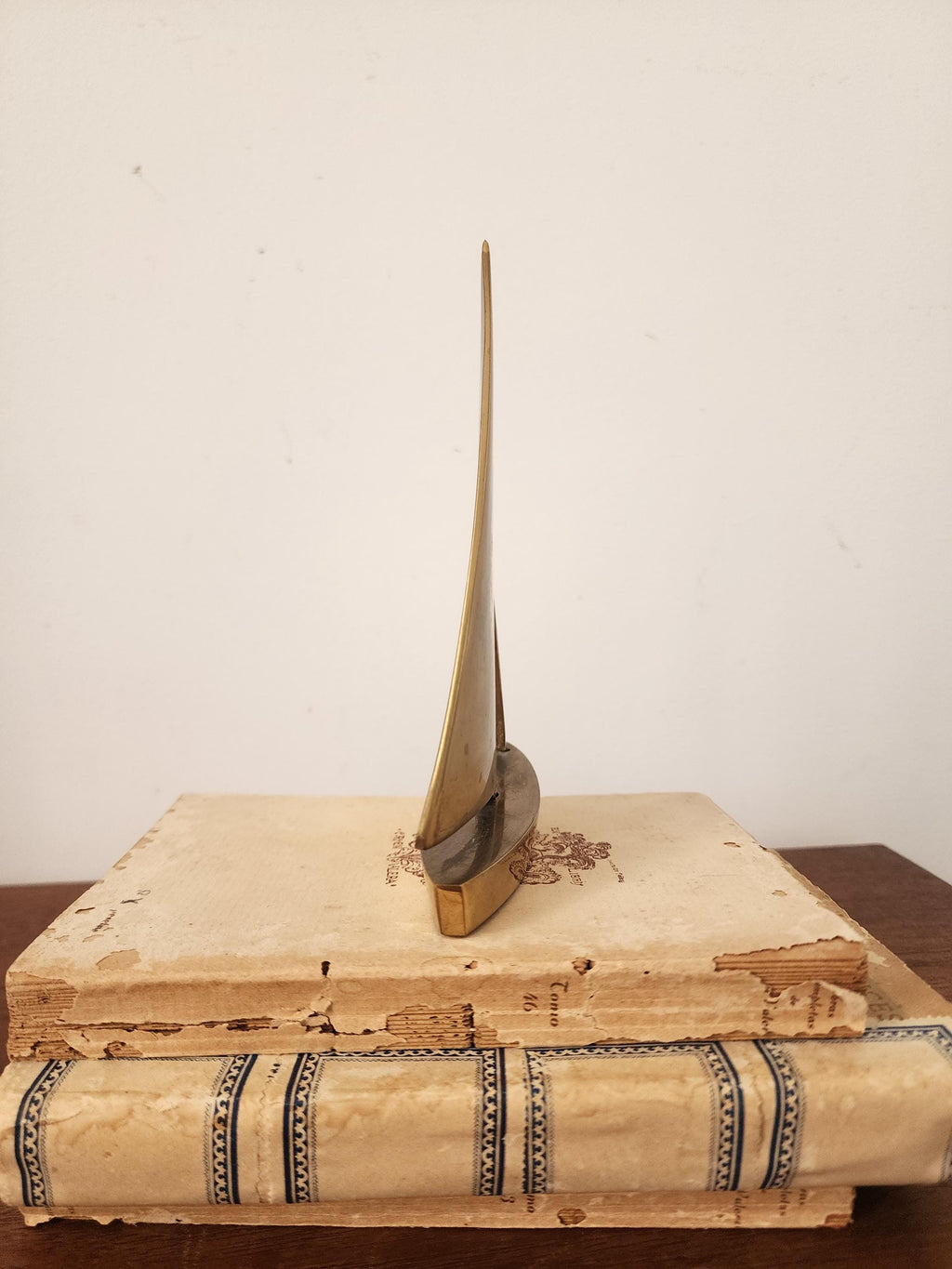 MCM Brass Sailboat Sculpture, Mid Century Modern Nautical Decor, Vintage Minimalist Brass Boat Figurine