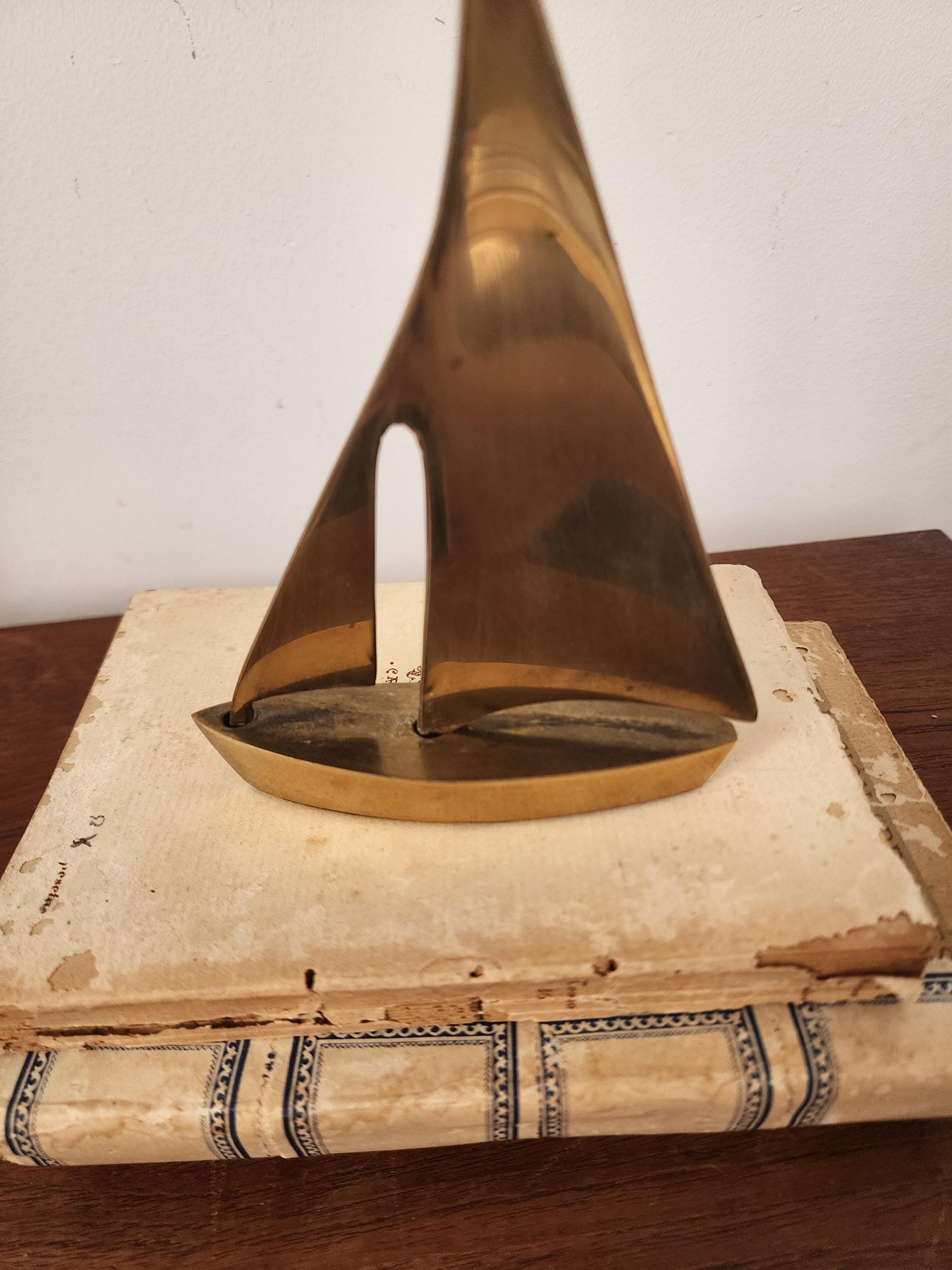 MCM Brass Sailboat Sculpture, Mid Century Modern Nautical Decor, Vintage Minimalist Brass Boat Figurine