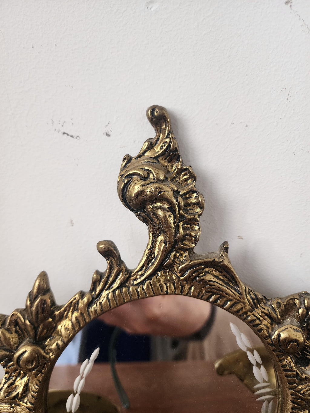 Vintage Ornate Wall Mirror with Hooks, Baroque Style Gold Wall Mirror Rack, Decorative Coat Key Holder Mirror, Hollywood Regency Wall Decor