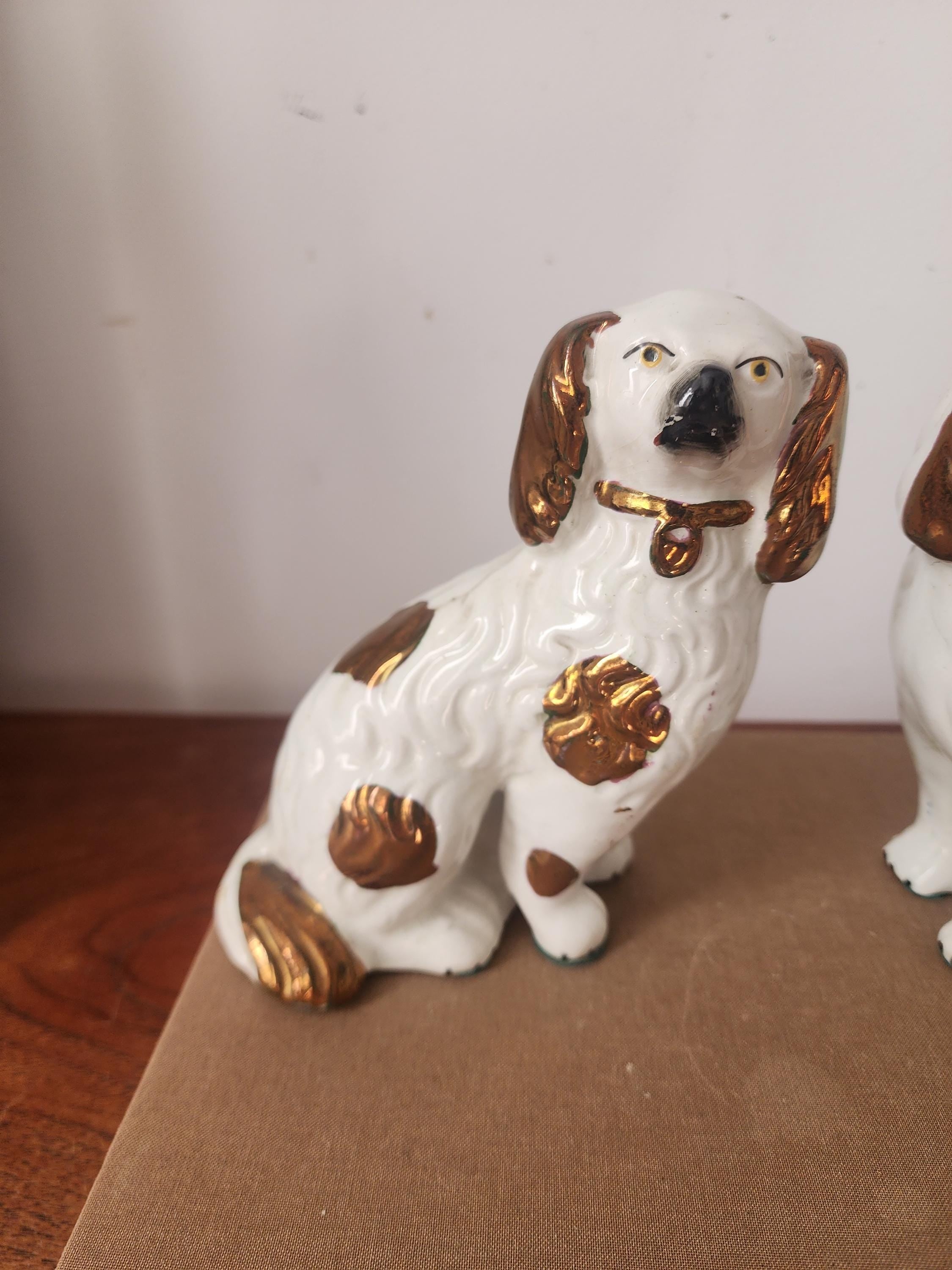 Vintage Staffordshire Spaniel Dog Figurines Pair, White Gold Ceramic Dogs, Staffordshire Style Dog Statues, Victorian Dog Decor