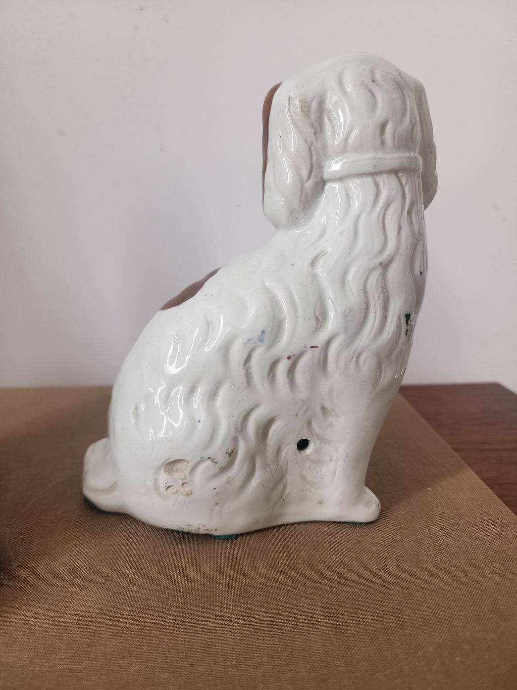 Vintage Staffordshire Spaniel Dog Figurines Pair, White Gold Ceramic Dogs, Staffordshire Style Dog Statues, Victorian Dog Decor