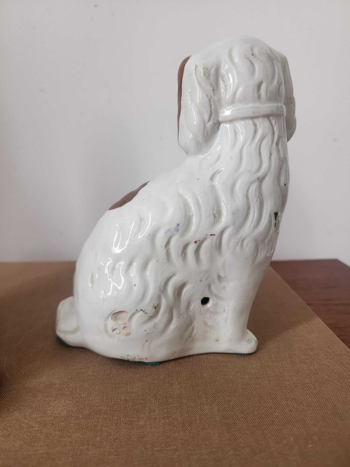 Vintage Staffordshire Spaniel Dog Figurines Pair, White Gold Ceramic Dogs, Staffordshire Style Dog Statues, Victorian Dog Decor