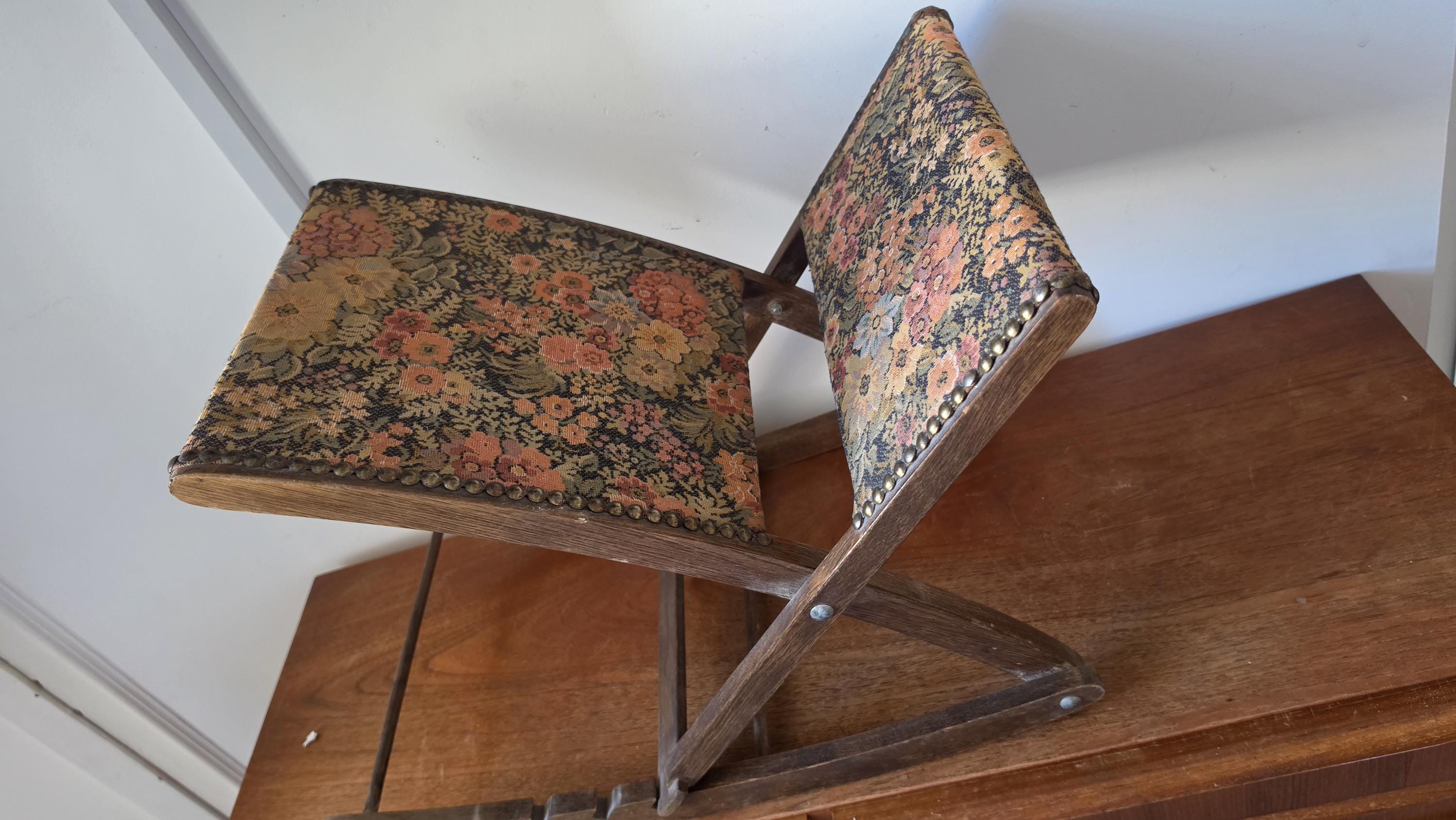 Vintage French Floral Folding Footstool, Upholstered Rocking Footrest, 3 Position Wooden Stool, Tapestry Fabric Living Room Decor