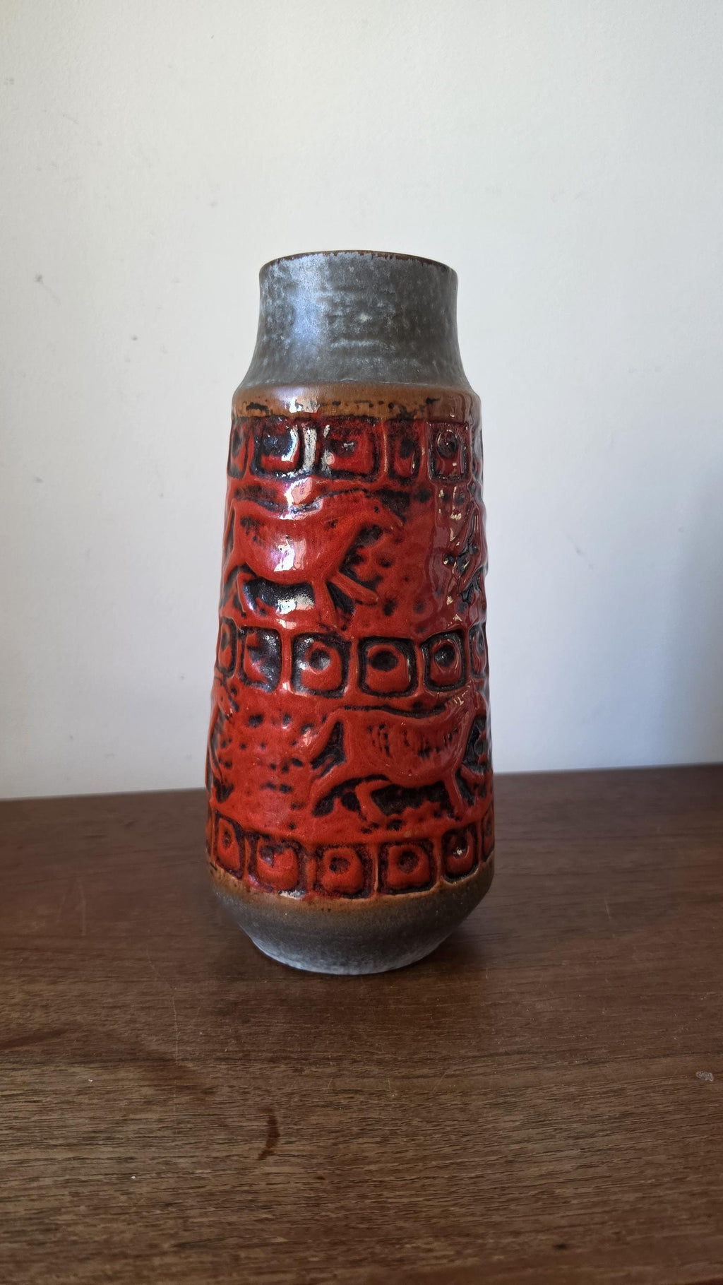 Carstens Tonnieshof Vase West Germany, Prehistoric Animal Relief Vase, Vintage 60s 70s WGP Red Lava Ceramic