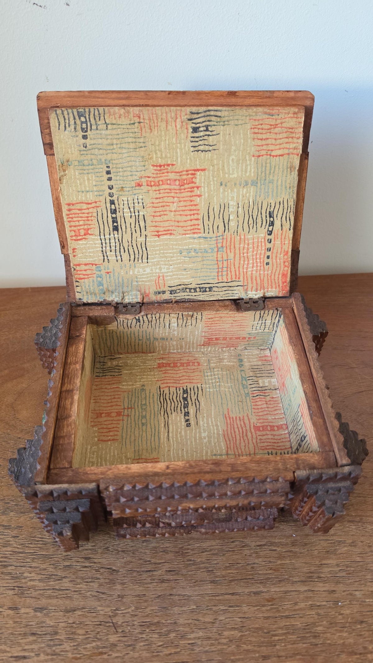 Vintage Tramp Art Wooden Box, Hand Carved Folk Art Jewelry Box, Layered Chip Carved Rustic Storage Box, Primitive Decor
