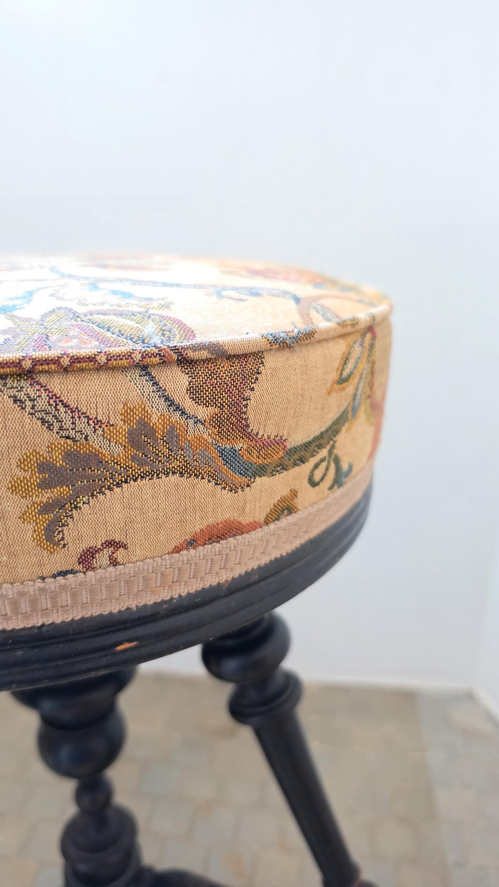 Vintage Piano Stool, Victorian Style Adjustable Stool, English Tudor Seat, Floral Needlepoint Vanity Stool, Dark Wood Turned Stool