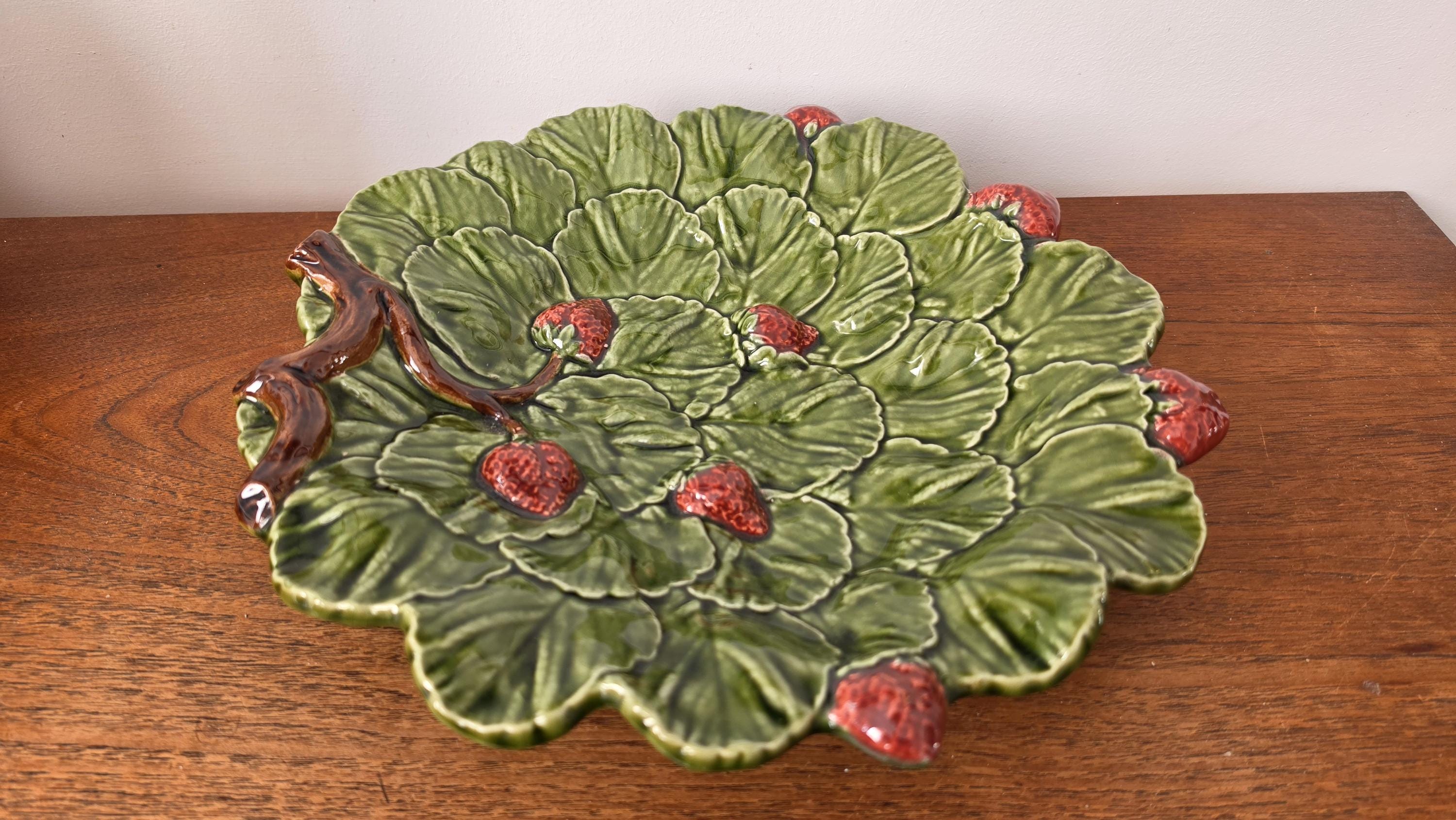 Vintage Majolica Strawberry Plate, Portuguese Ceramic Strawberry Platter, Cottagecore Serving Dish, Botanical Fruitware Decor