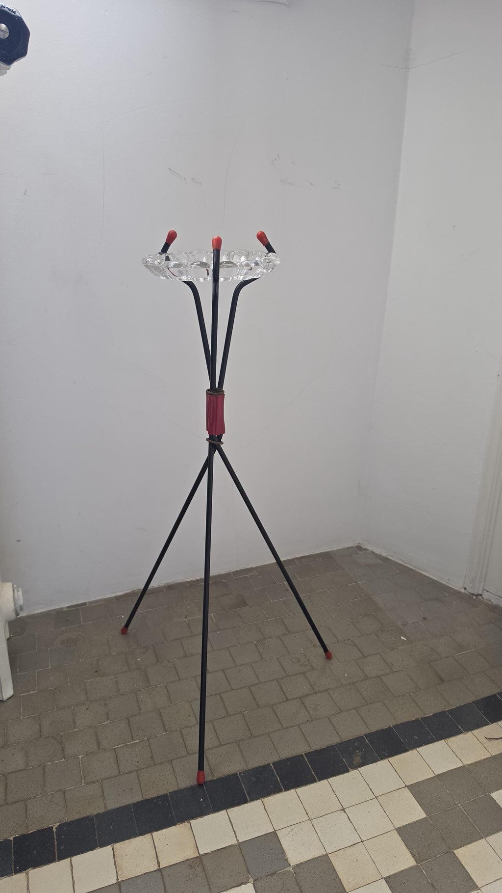 Vintage Val Saint Lambert Floor Ashtray Stand, Belgian Crystal Ashtray on Atomic Tripod Stand, Mid Century Modern Decor