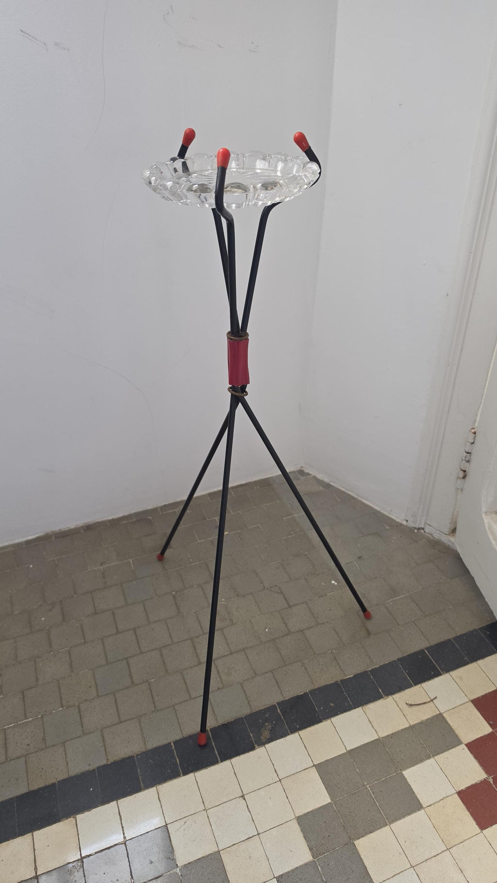 Vintage Val Saint Lambert Floor Ashtray Stand, Belgian Crystal Ashtray on Atomic Tripod Stand, Mid Century Modern Decor