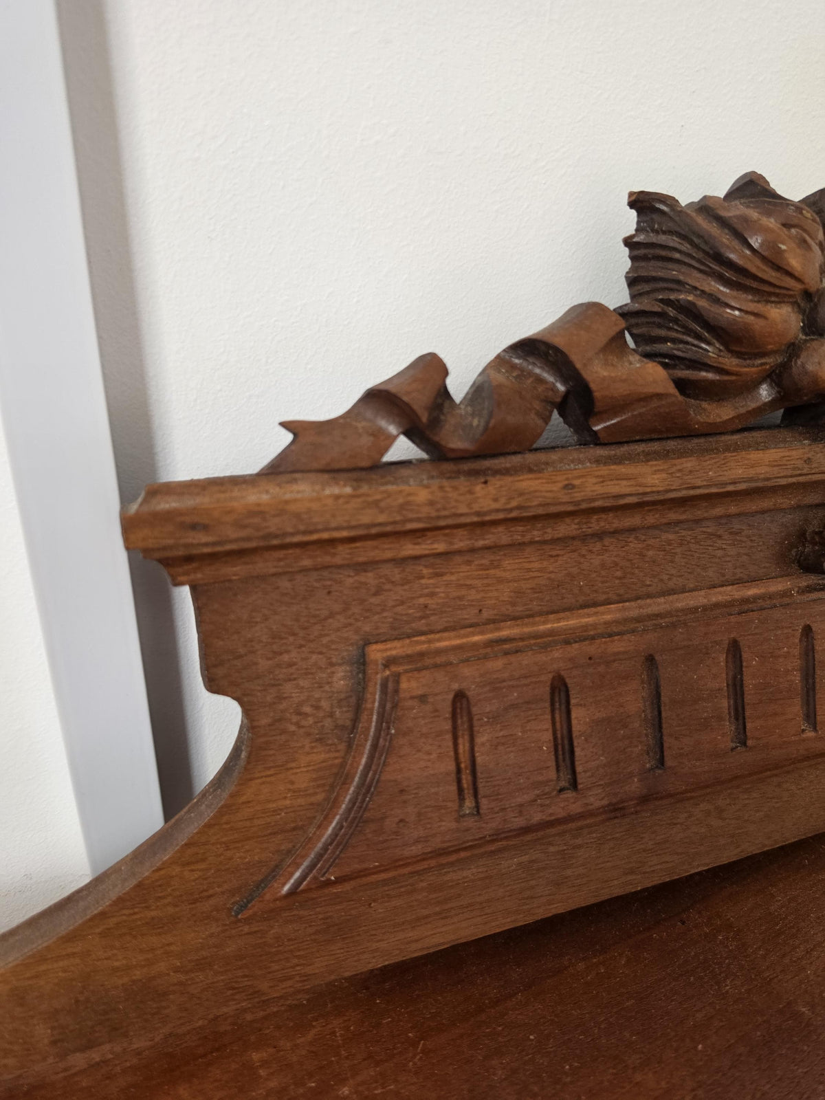 Antique Style Carved Wood Pediment Wall Decor, French Architectural Salvage Crest, Ornate Wood Overdoor Panel, Vintage Wall Accent