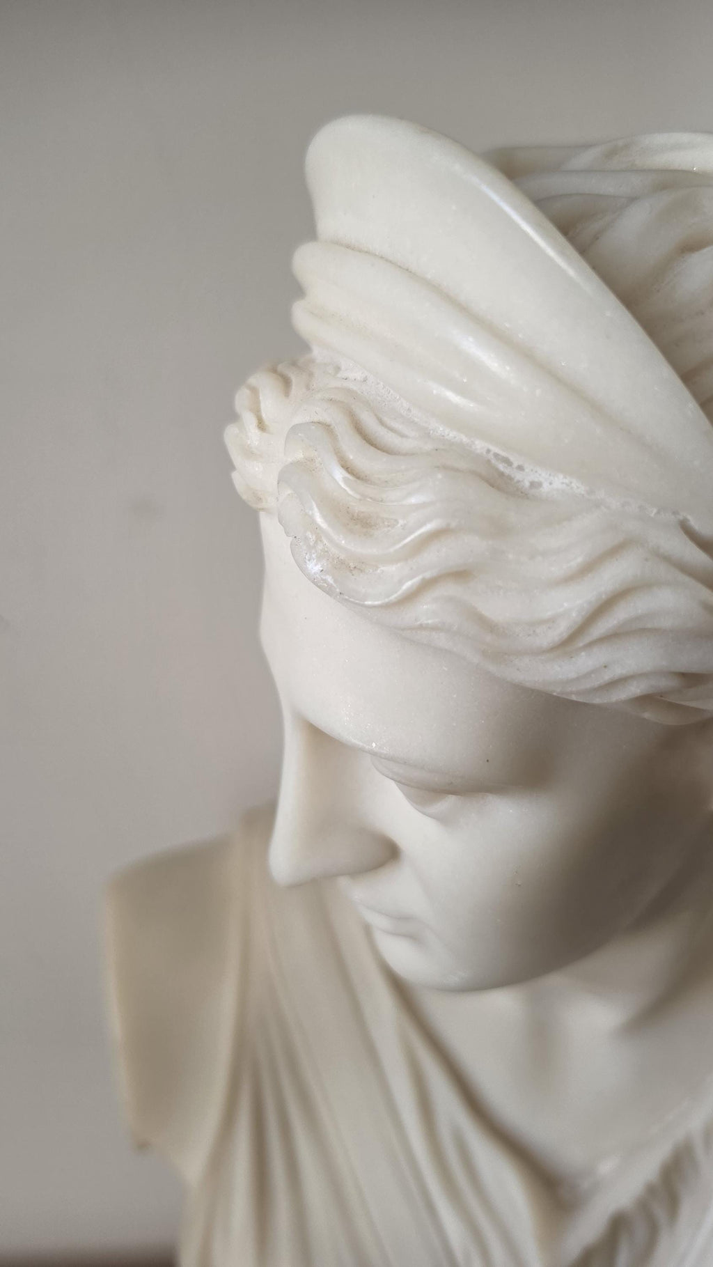 Large Resin Classical Goddess Bust Sculpture, Greco Roman Artemis Statue, Neoclassical Decor, White Roman Bust, Grandmillennial Shelf Decor