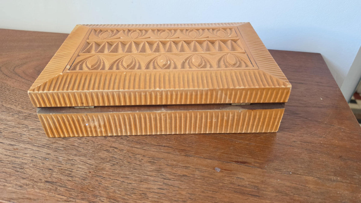Hand Carved Wooden Keepsake Box, Folk Art Storage Box, Scandinavian Carved Wood Box, Rustic Jewelry Box, Primitive Decorative Box
