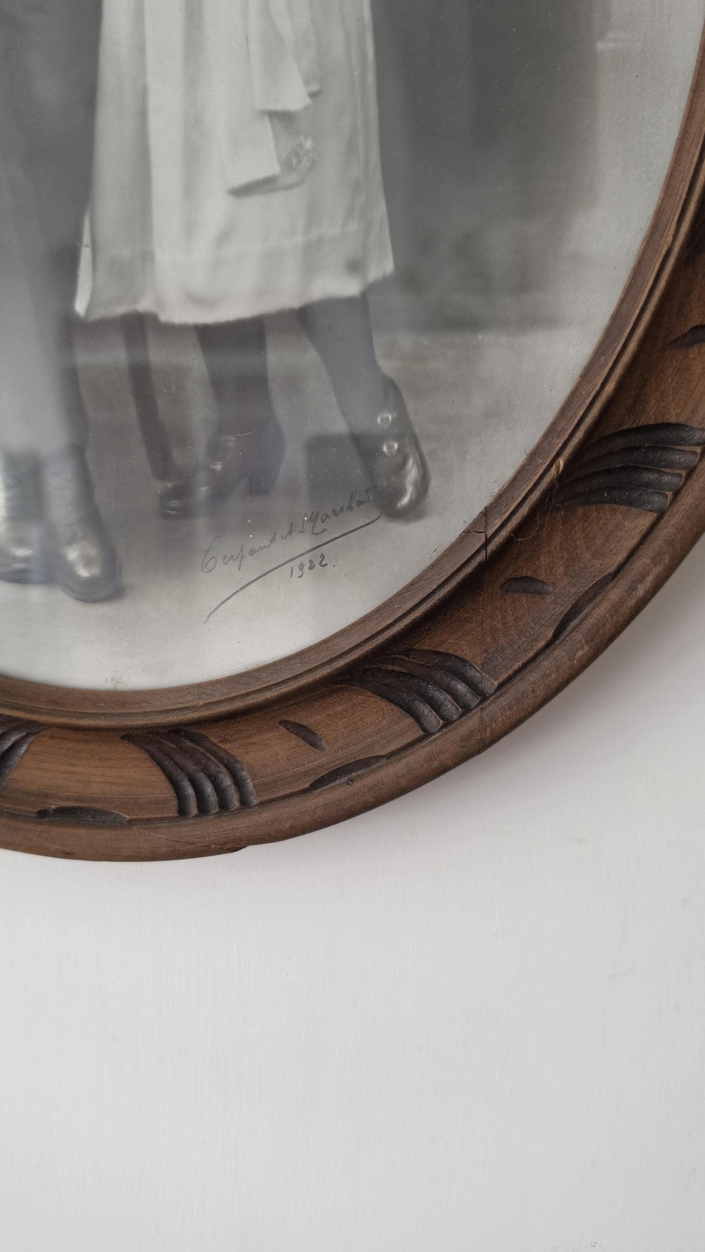 Large Antique Oval Wooden Picture Frame with Black & White Portrait, French Wall Frame, Ornately Carved Wood Frame, Gallery Wall Decor
