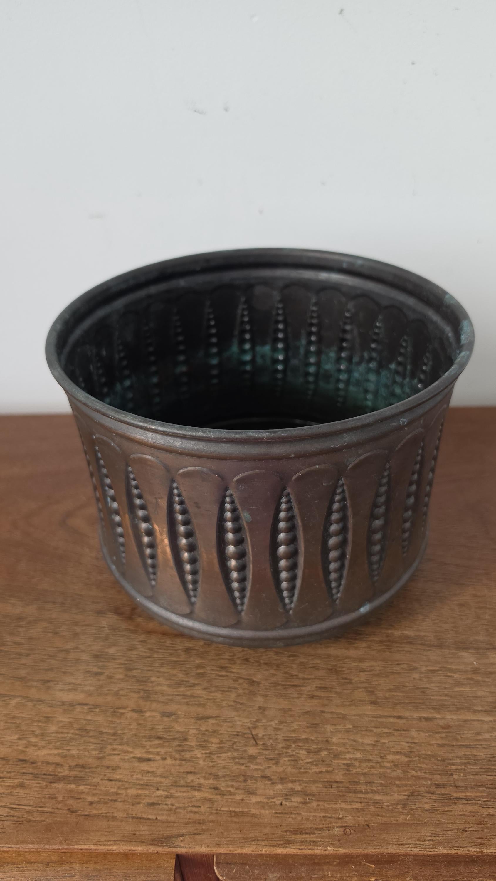 Vintage Copper Cachepot Planter Arts and Crafts Copper Jardinere Hammered Copper Plant Pot Rustic Farmhouse Decor Bowl