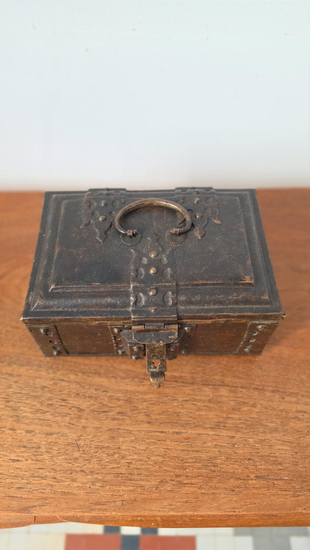 Vintage Brass Betel Box Paan Daan Kerala Box Vetrila Chellam Indian Trinket Chest Jewelry Casket Spice Box with Original Key