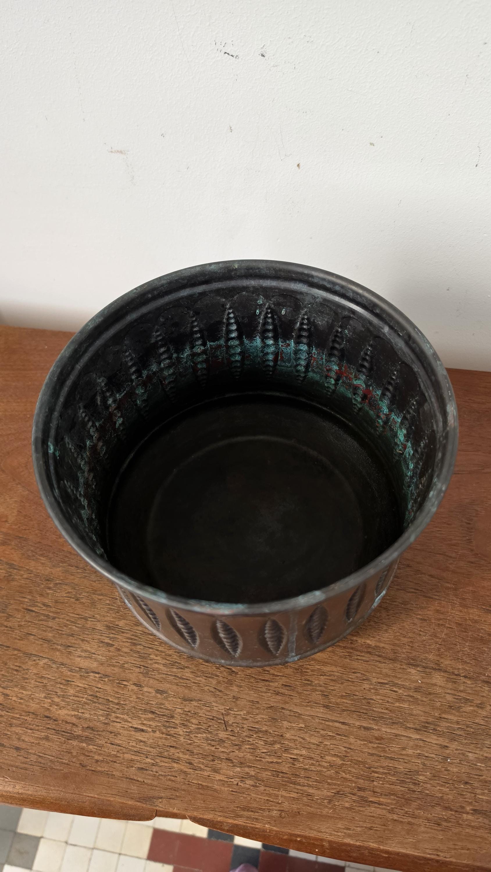 Vintage Copper Cachepot Planter Arts and Crafts Copper Jardinere Hammered Copper Plant Pot Rustic Farmhouse Decor Bowl